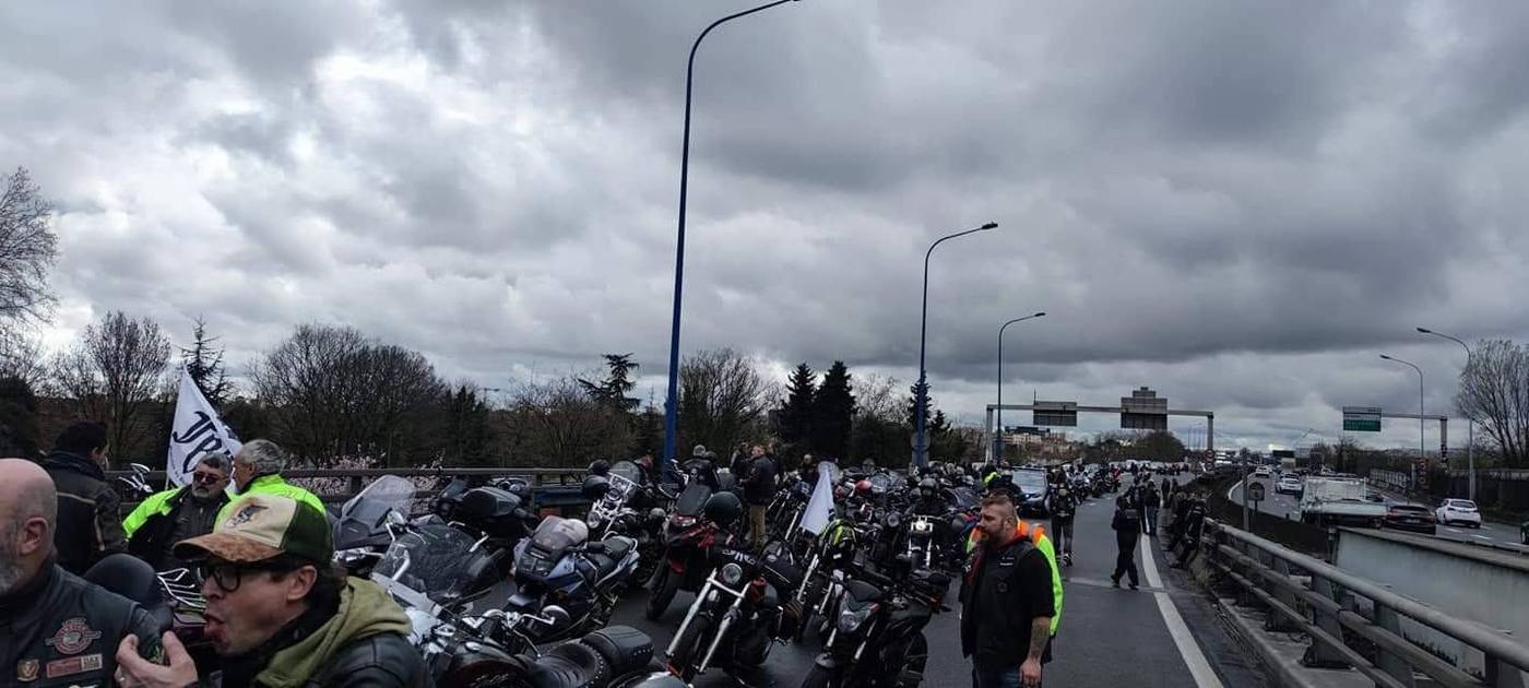 Cortège sur le périphérique